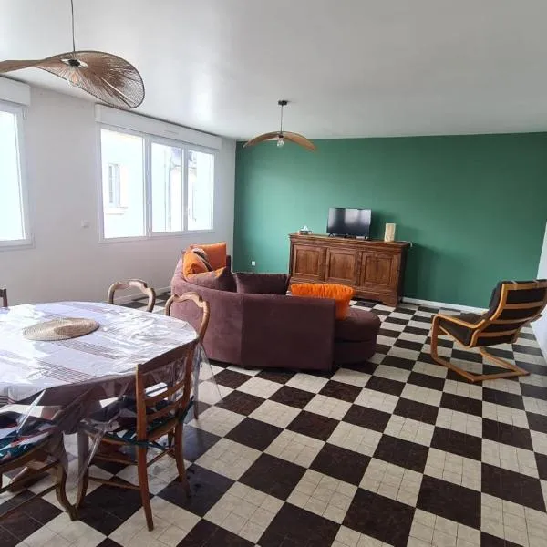 Chez Delphine, hotel v destinaci Vatan