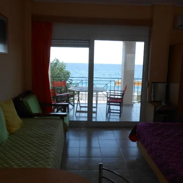 ASIMENIA STUDIOS, hotel in Achladi