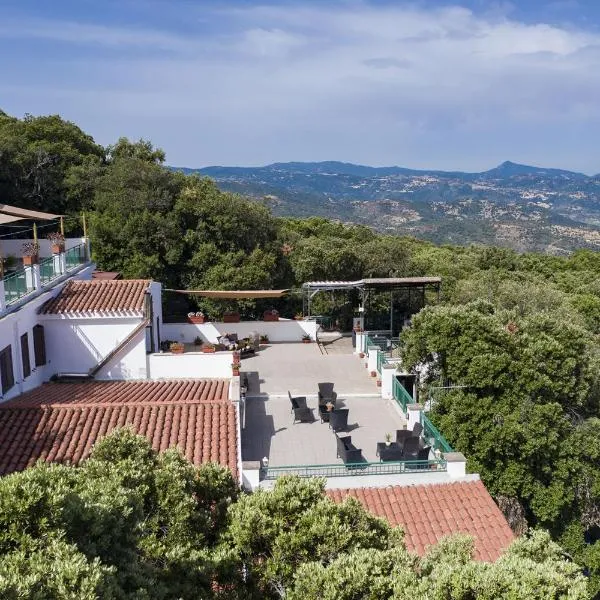 S'Enis Monte Maccione, hotel v destinaci Oliena