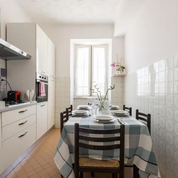 Home Romana Centro Nettuno, hotel in Nettuno