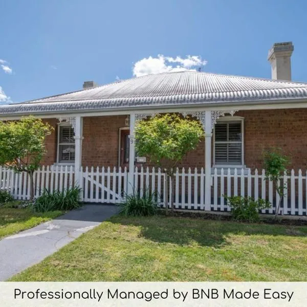 Secret Cottage - Charming & Lovingly Restored, Firepit, отель в Ориндже