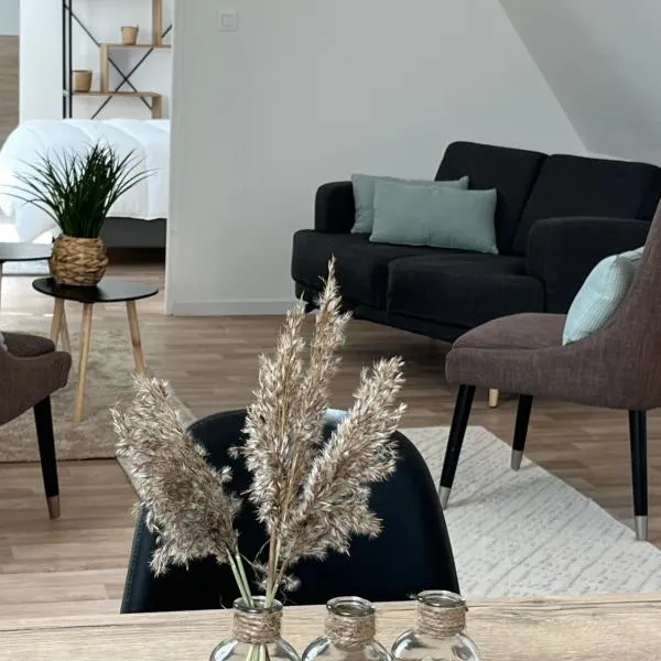 Appartement refait à neuf à Cuincy, hotel en Cuincy