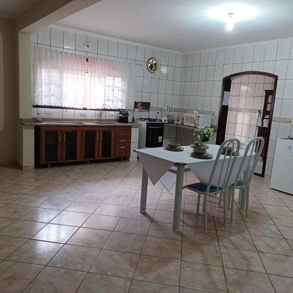 Sta Amélia 1 quarto familia 1 banheiro c/ garagem