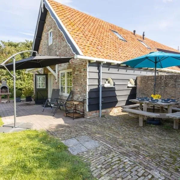 De Grote Schuur at Buitenplaats Zeeuwse Liefde, Hotel in Westkapelle