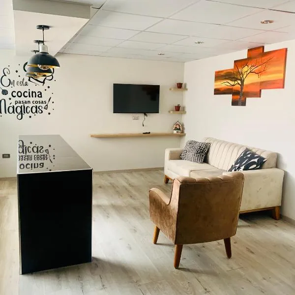 Apartamentos TAMBNB para 4, 5 y 6 huéspedes cochera muy cerca al Centro, hotel di Huancayo