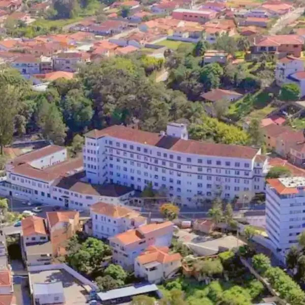 Apartamento no Condomínio Imperial, hotel in Lambari