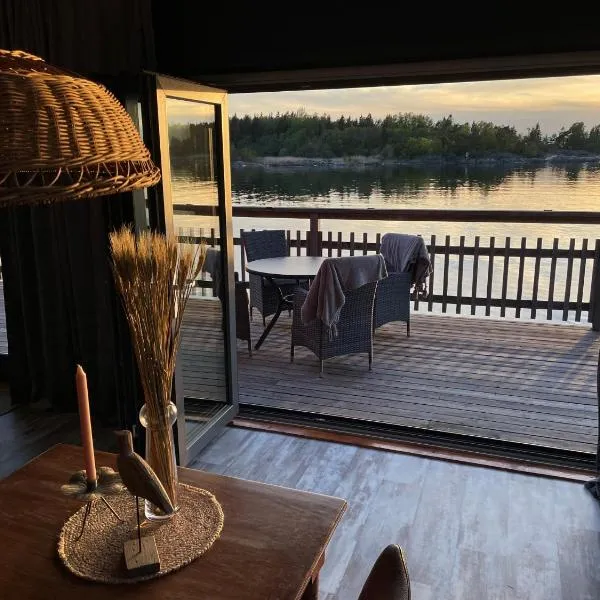 Kustvy - En Destination intill Havet, hotel in Skärplinge