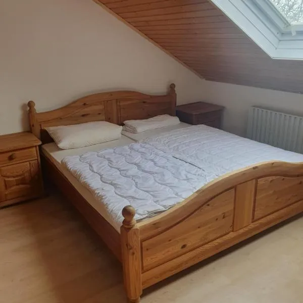 Pension zum Hollerbusch, hotel di Heilbach