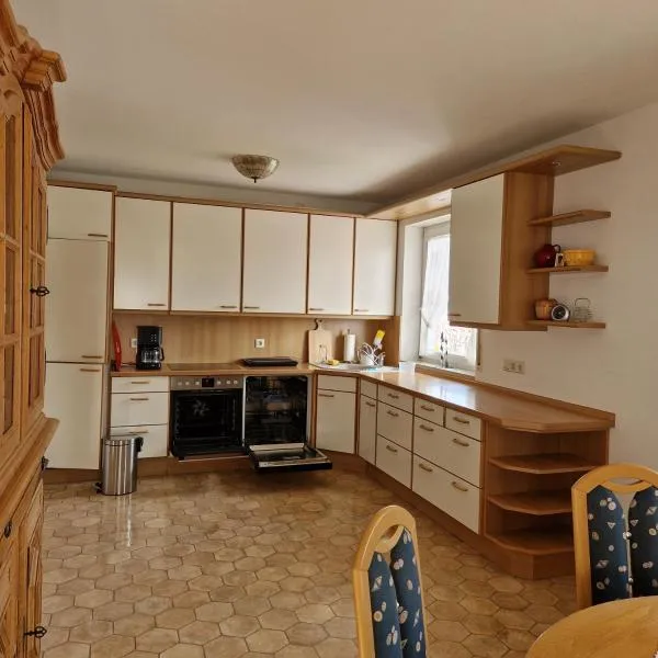 Ferienwohnung Mawitha, hotel di Roth