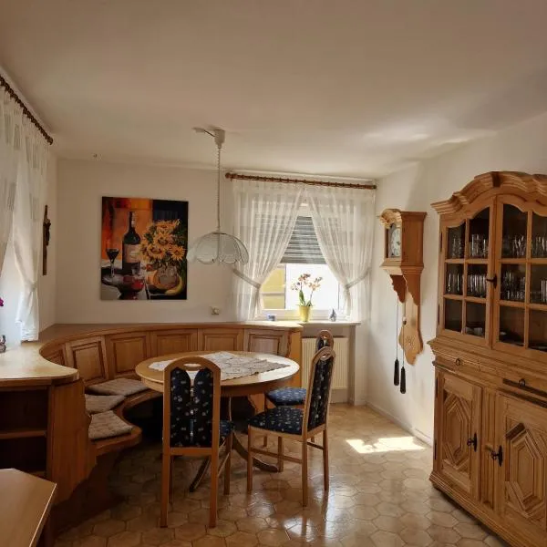 Ferienwohnung Mawitha, hotel v destinaci Roth
