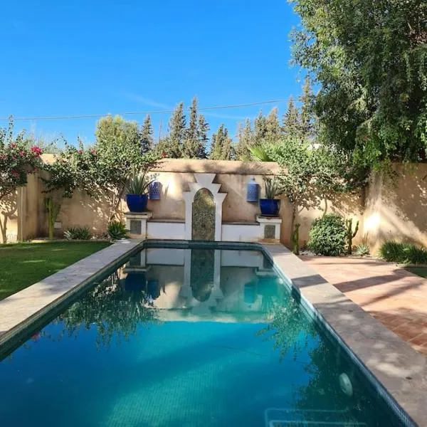 Andalusische Villa, hotel in Mairena del Aljarafe