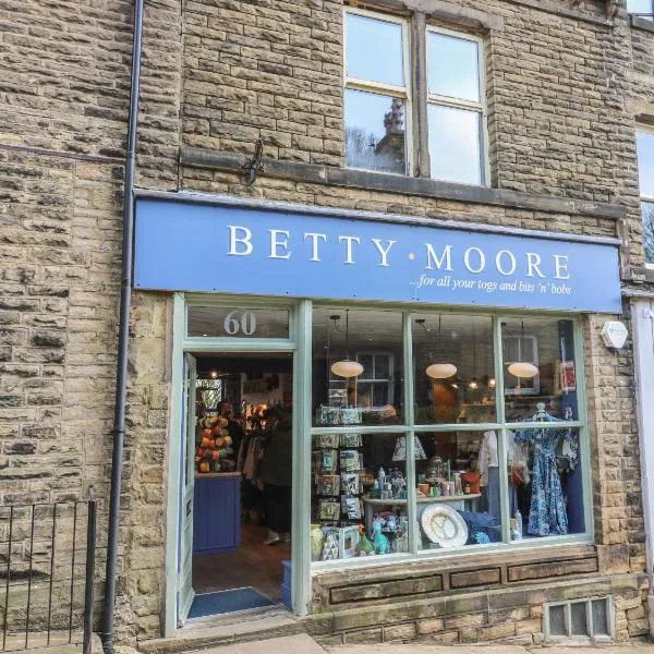 Main Street View, hotel in Keighley