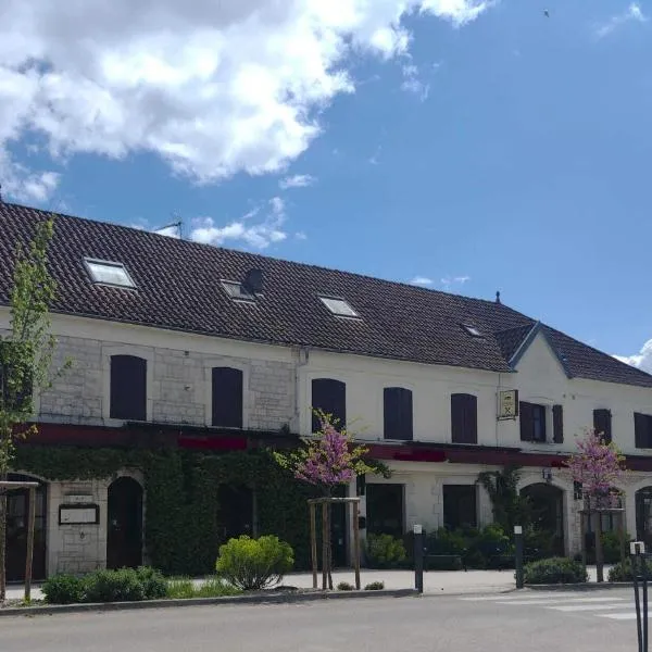 Auberge d'ici et d'ailleurs, hotel en Sarrazac