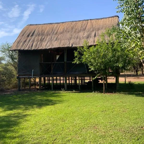 Lorato Camping, hotel in Muchenje