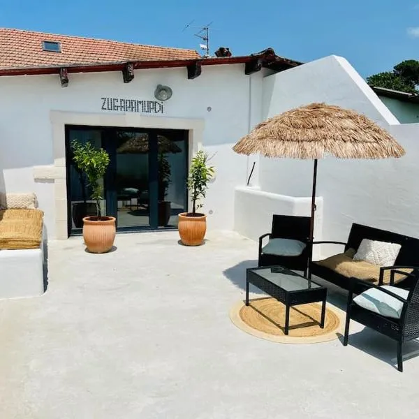 Green Garage, hotel v destinaci Bayonne