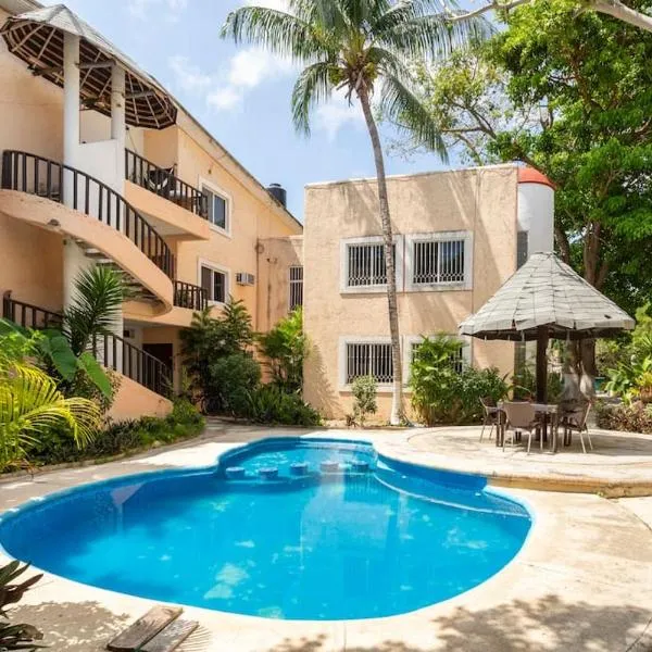 3 Bedroom Apartment In Quiet Residential Area, hotel i Playa del Carmen