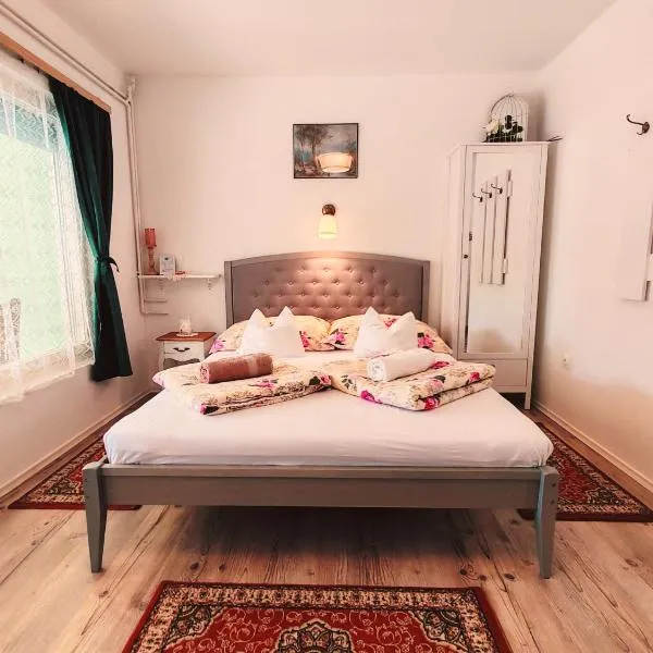 Elisoria Apartments, hotell sihtkohas Cserszegtomaj