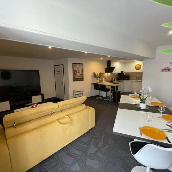 L'appart écran Géant, hotel v destinácii Joinville