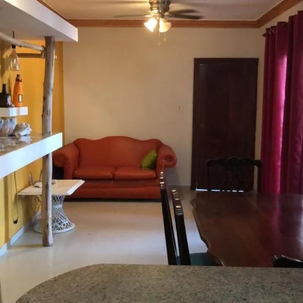 Residencial espinal 2, hotel in Punta Cana
