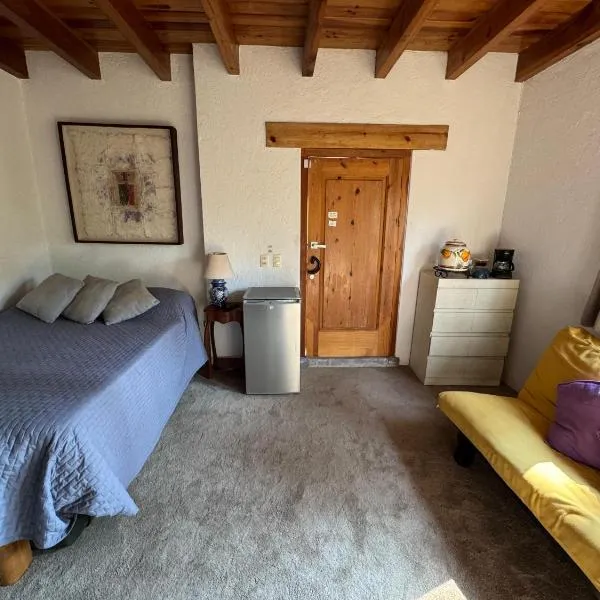 Suite Fontana Baja, hotel in Valle de Bravo