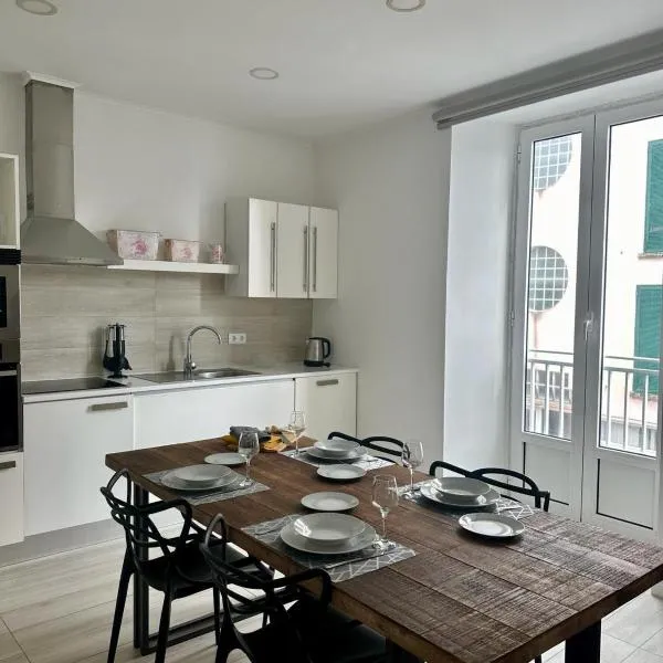 AZORES CALHETA INN APARTMENT T2 - 1º Ft, готель у місті Понта-Делгада