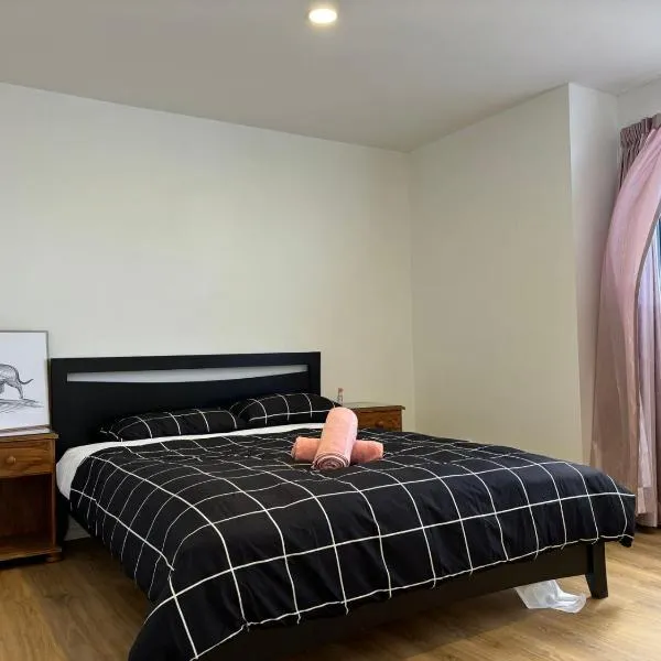 New Lynn Tidy House, hotel v Aucklandu