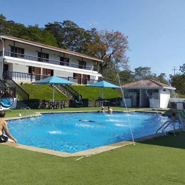 Hotel Hacienda Guane Campestre、Oibaのホテル
