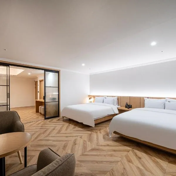 H Avenue Gumi Okgye, hotel v destinaci Gumi