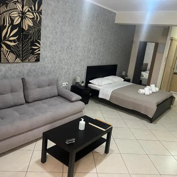 AVR Airport Deluxe Suites 4, hotel a Markopoulo