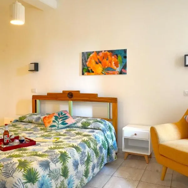 Viesnīca Flowery Inn Villa Algēro