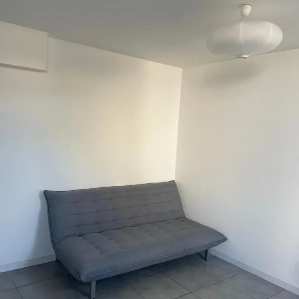 Maison totalement renovée, hotel in La Rochelle
