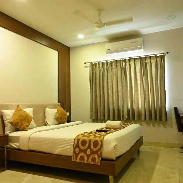 HOTEL ROYAL PARK, hotell i Nellore