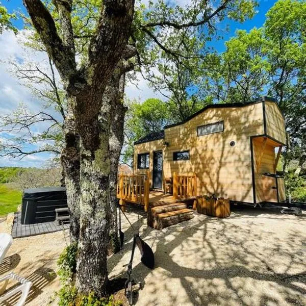 Tiny La Truffière-SPA-Insolite, hotel i Daglan