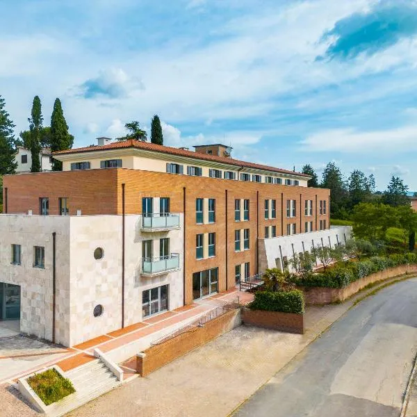 Tuscasì Aparthotel, hotel v destinaci Sovicille