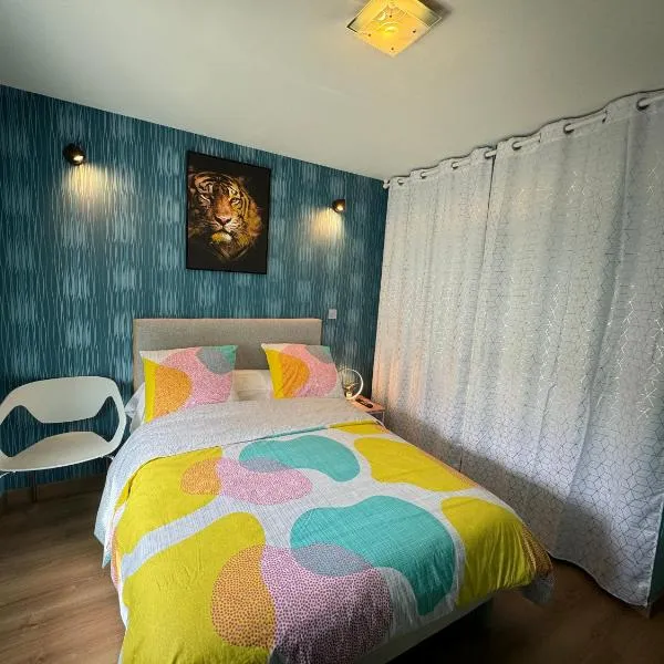 Chambre privée-Clim-TV-Confort-Breakfast inclus, khách sạn ở Nevers
