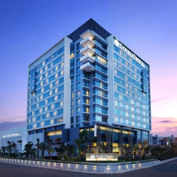 DoubleTree by Hilton Jakarta Kemayoran, hotel din Sasak