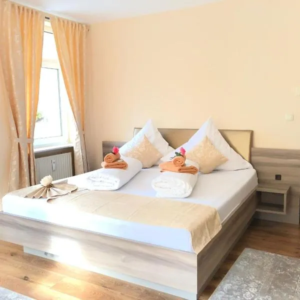 Pension Goldenes Vogtland, hotel in Adorf