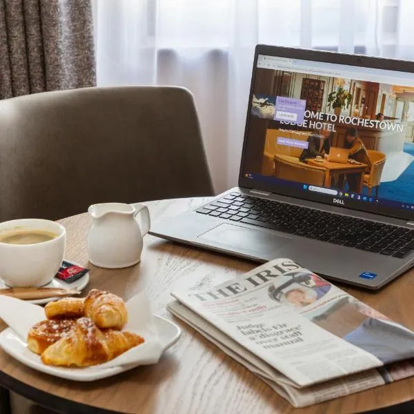 Rochestown Lodge Hotel, hotel di Dun Laoghaire
