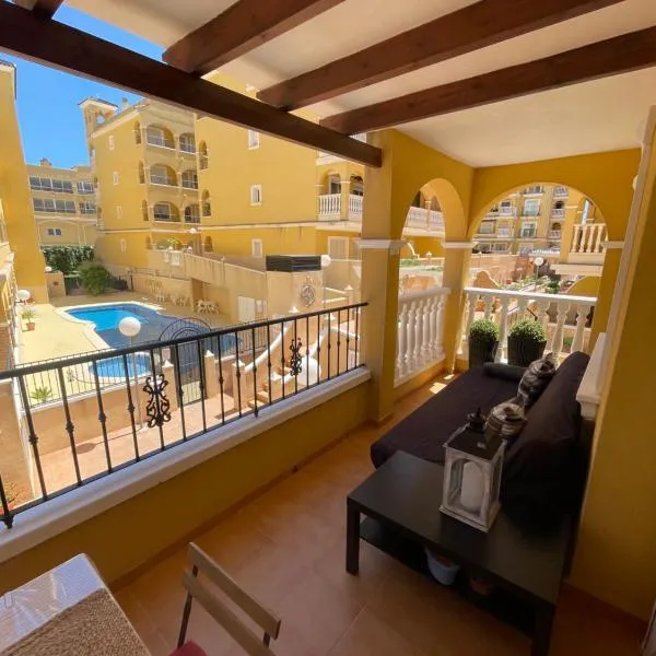 Casa Amarela Guesthouse, Algorfa, hotel Algorfában