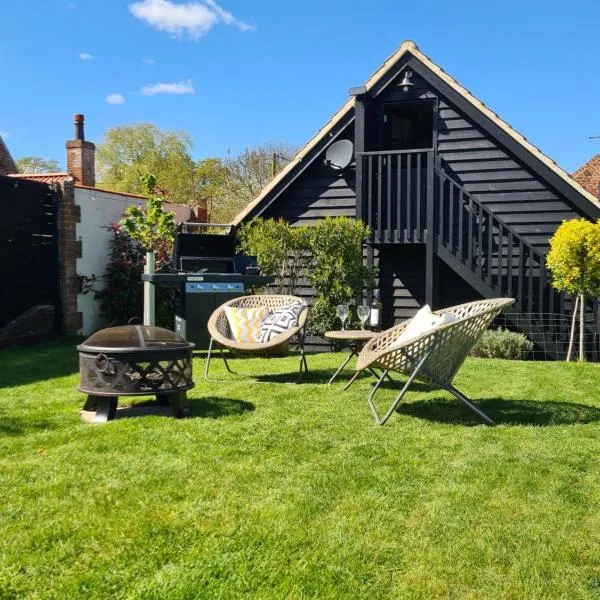 The Cartshed, Coltishall, Norfolk, отель в Норидже