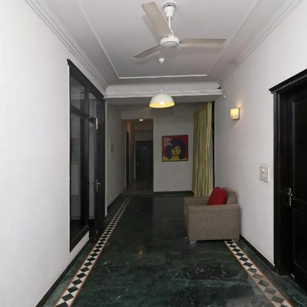 OYO Samudra Executive, hotel in Uruli Kānchān