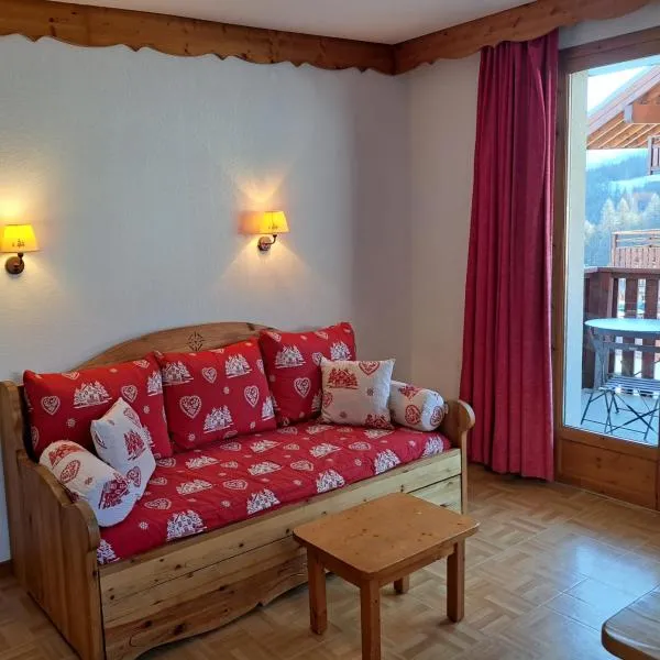 Appartement avec balcon - 2 personnes – hotel w mieście Puy-Saint-Vincent