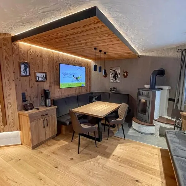 NATURLODGE LADIS ehemals Alpenlodge Alexander inklusive Sommer Bergbahnticket, hotel v destinaci Ladis