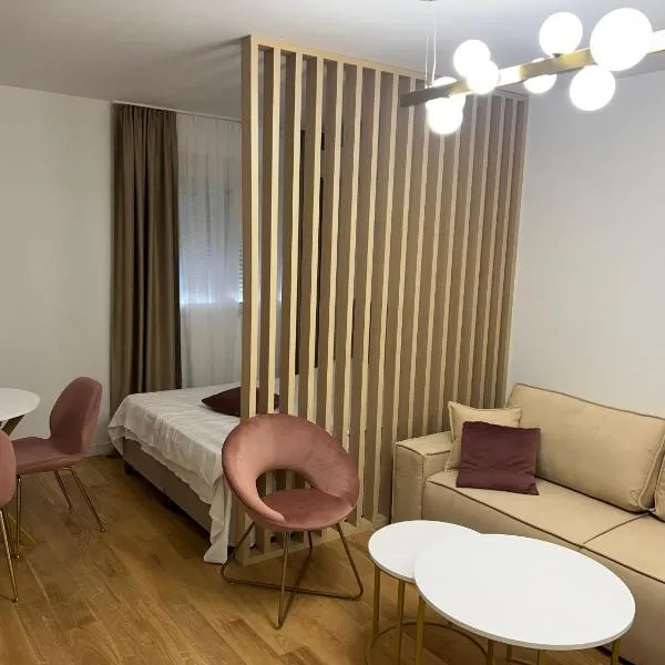 Studio apartman Vivo Central, hotel a Podgorica