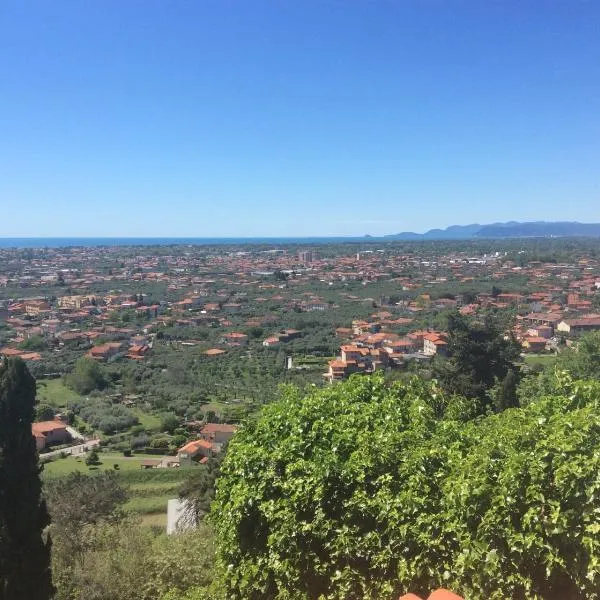 Belvedere 10, hotel v destinaci Pietrasanta
