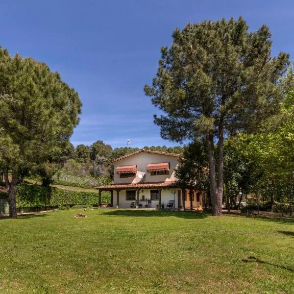 El Bosque de la Herrezuela, hotel v destinaci Guisando