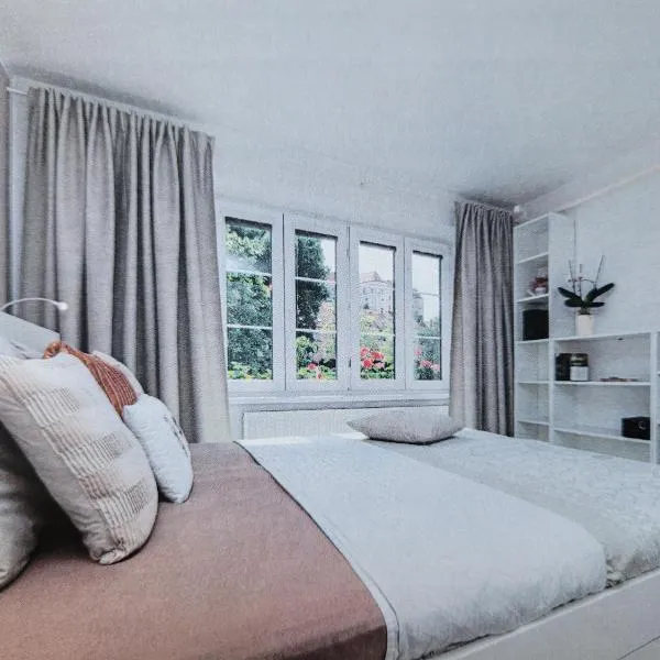 Chateau view apartment Mikulov, hotel in Mikulov