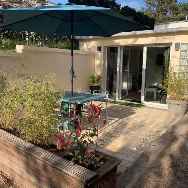 Dune et Terrasse, hotel v destinácii Merville-Franceville-Plage