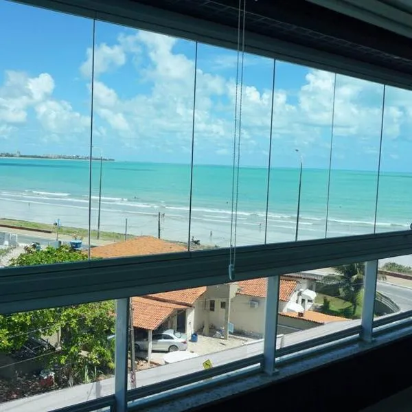 João Pessoa, a dois passos do paraíso, 2 suítes com A/C, vista panorâmica para o mar do Bessa, portaria 24h e 2 vagas de garagem、ジョアンペソアのホテル