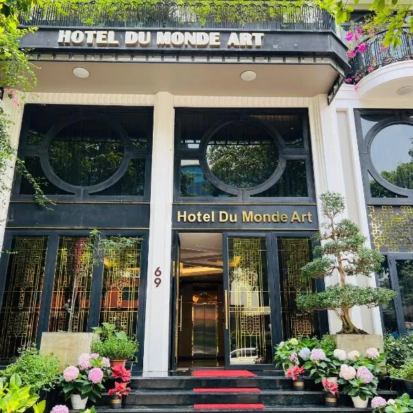 Hotel du Monde Art โรงแรมในPhú Th